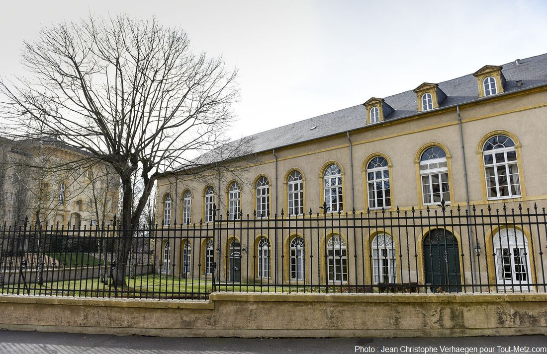 CLUB SPORTIF ET ARTISTIQUE DE GARNISON SECTION TENNIS